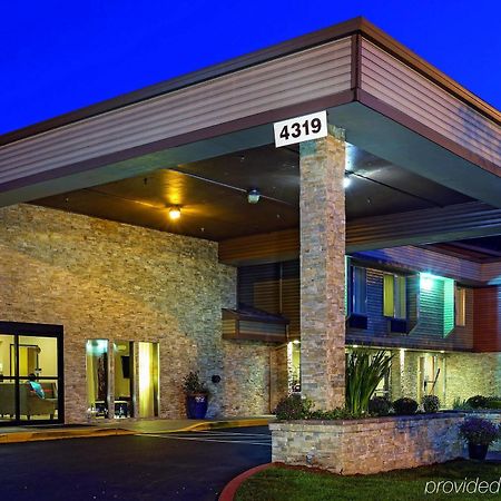 La Quinta By Wyndham Portland Nw Ξενοδοχείο Εξωτερικό φωτογραφία